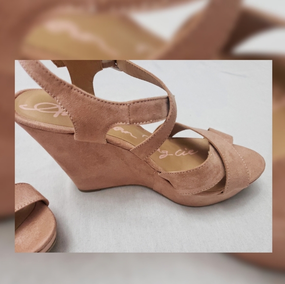 American Rag Wedges - Picture 3 of 5